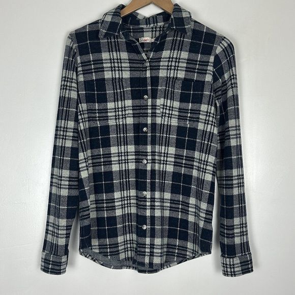 Faherty Legend Sweater Shirt Black Plaid Flannel Button Up Collared Women Sz XS - Picture 1 of 11